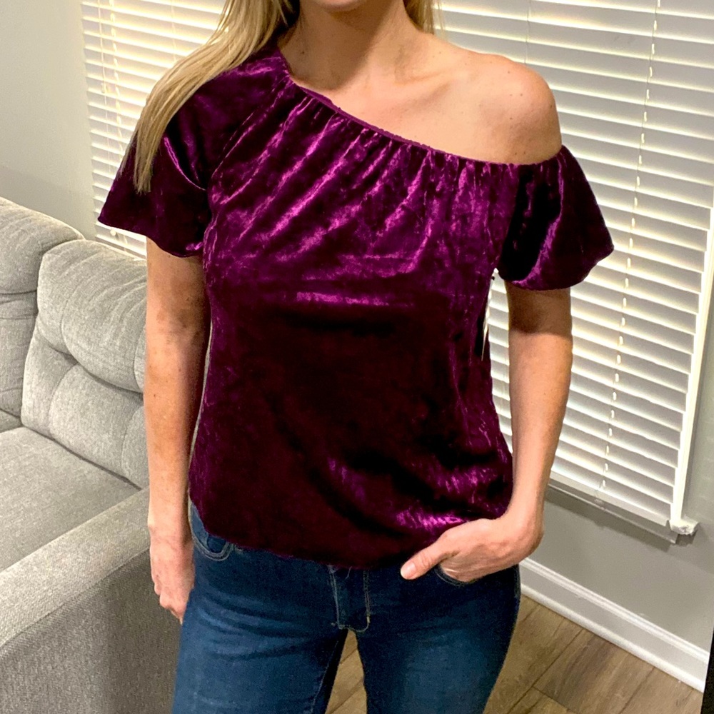 NWT COOPER & ELLA Bloomingdale’s Purple Velvet Lined One Shoulder Top